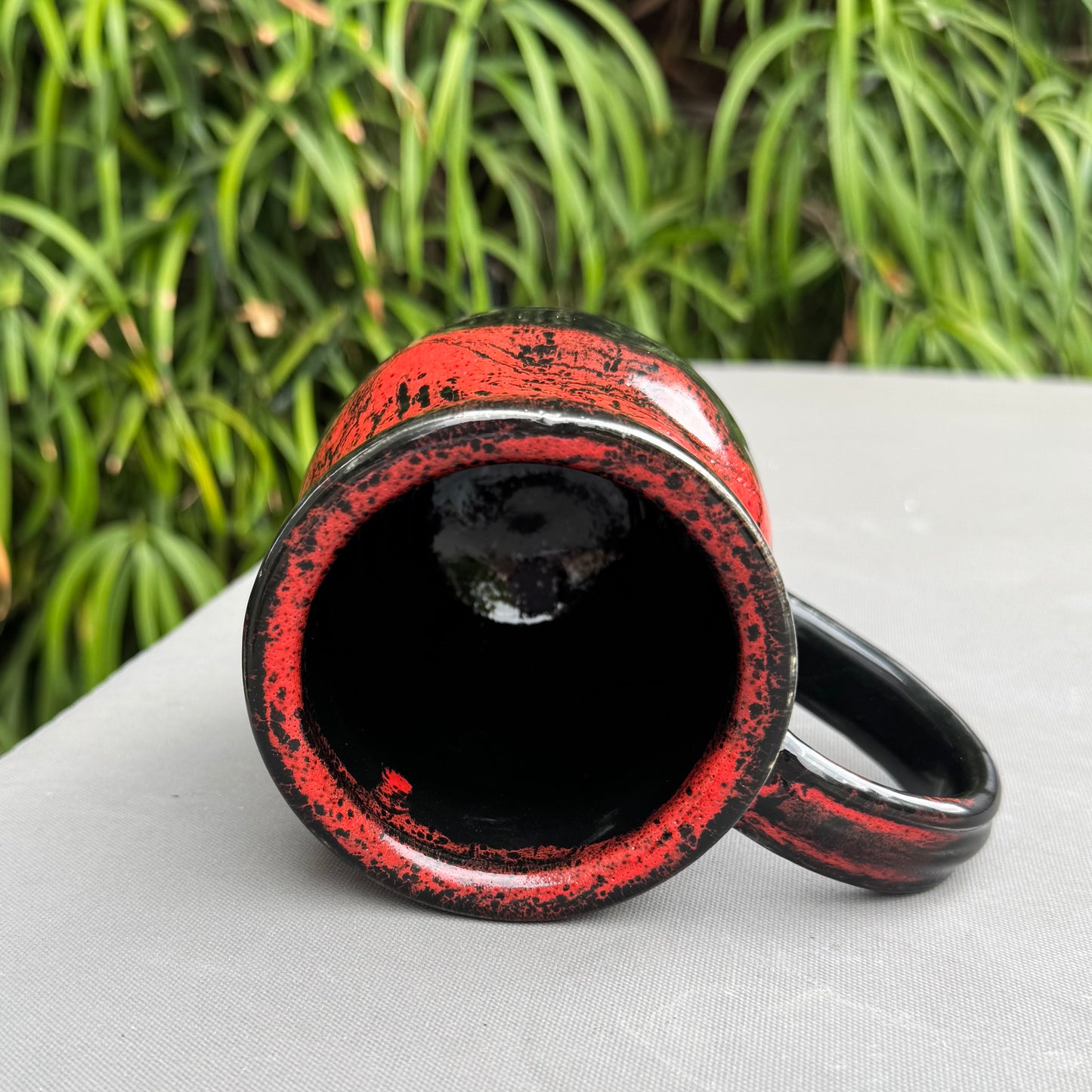 Handmade Black & Dynasty Red Lava Glaze Pottery Mug – 14 oz Stoneware Coffee Cup