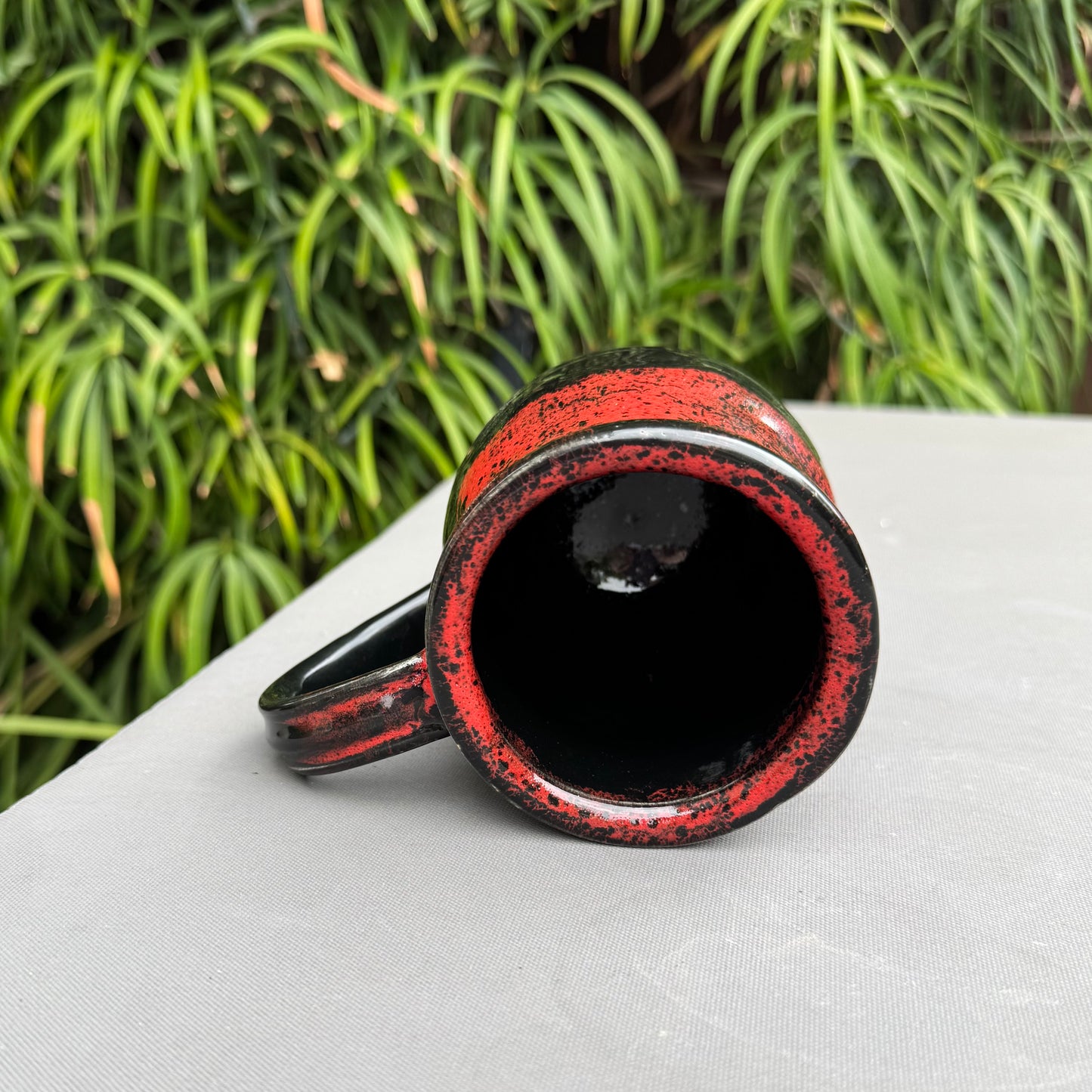 Handmade Black & Dynasty Red Lava Glaze Pottery Mug – 14 oz Stoneware Coffee Cup