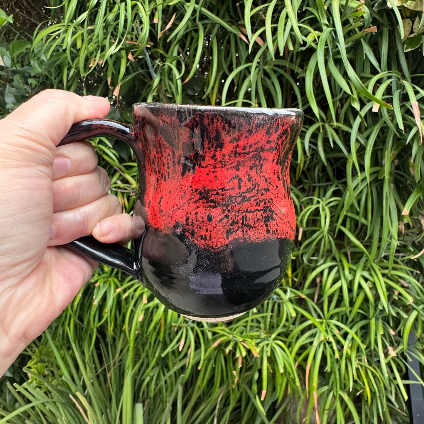 Handmade Black & Dynasty Red Lava Glaze Pottery Mug – 14 oz Stoneware Coffee Cup