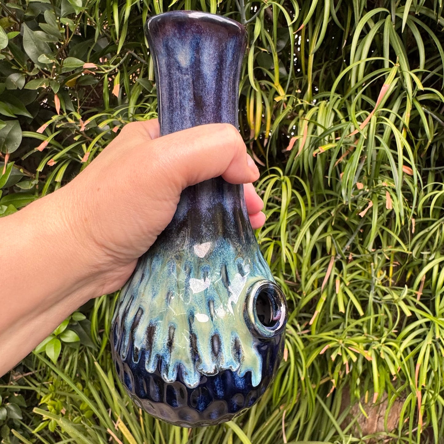 Handmade Ceramic Water Pipe – Northern Lights Glaze Combo | 8" White Stoneware
