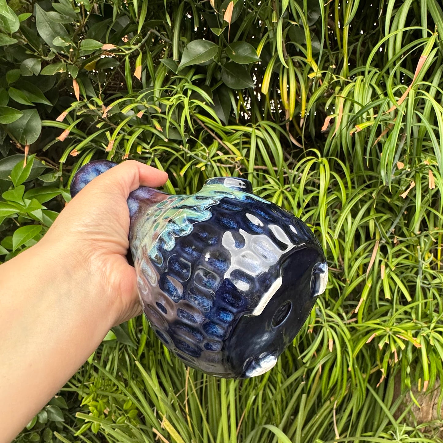 Handmade Ceramic Water Pipe – Northern Lights Glaze Combo | 8" White Stoneware